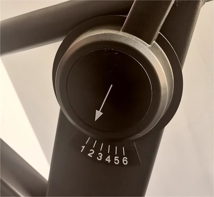 Q235 Handelsgymnastikgeräte Nichtmotorisierter Luftläufer Handlaufband Kurve 165kg