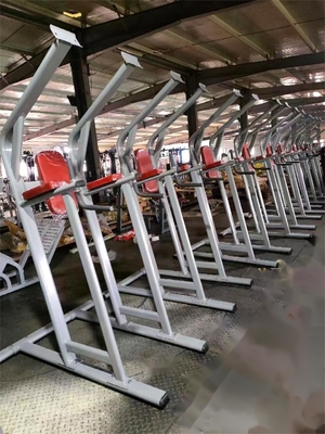 Ausrüstung aus Stahl für kommerzielle Fitnessanlagen Chin-Dip-Bein-Höhe-Assistenz-Chin-Dip-Maschine 1490*1120*2370