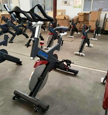 Sportgeräte aus Stahl Bodybuilding Sportfahrrad für Indoor Cardio Training