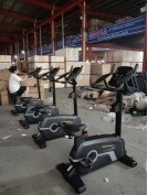 Anpassbarer Rahmen Farbe Befreeman Magnetische aufrechte Trainingsrad für Cardio-Training