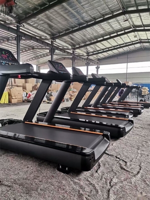 Professionelle Schwerlast 3,0 PS Sportstudio Fitness-Ausrüstung Laufband für kommerzielle Trainingseinheiten