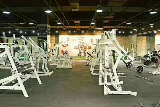 Plattenbelastete Fitnessgeräte ISO-LATERAL Schulterdruck für maximale Muskelaktivierung