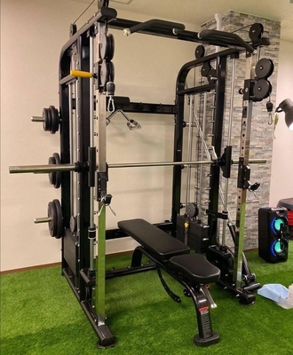 Mühelos und effektiv Die Multifunktions-Smith-Maschine für umfassendes Training