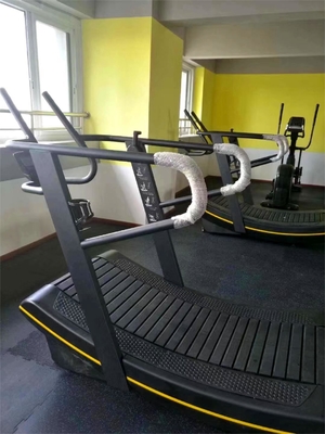 Personalisiertes Logo verfügbard Home Gym Laufband Nichtmotorisierter Luftläufer Handbuch gekrümmt