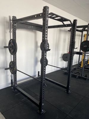 All-in-One-Gewichtsplatten-Hacks für Quat Bench Press und Power Rack-Befestigung müssen