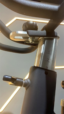 Bodenfläche 0,8 Indoor Spin Radfahren für aerobe Übungen zu Hause und gewerblich
