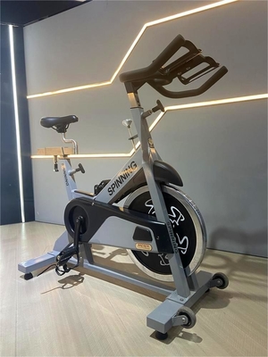 Aerobic Training Indoor Spinning Bike mit Magnetwiderstand und Bodybuilding Funktion