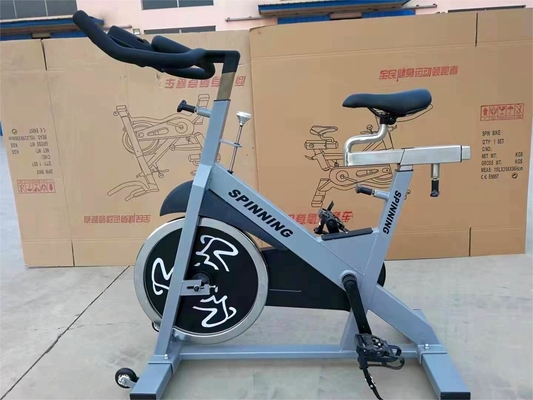 Aerobic Training Indoor Spinning Bike mit Magnetwiderstand und Bodybuilding Funktion
