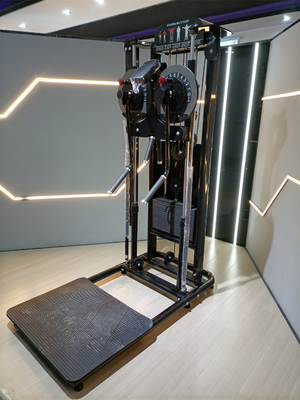 Mittlere Ladegerät Stehgymnastik Fitnessmaschine mit Pin-Last-Auswahl 1400*760*1960 mm