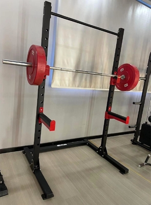 Verbessern Sie Ihre Leistung mit Befreeman's Q235 Universal Half Squat Rack.