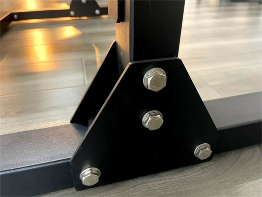 Verbessern Sie Ihre Leistung mit Befreeman's Q235 Universal Half Squat Rack.