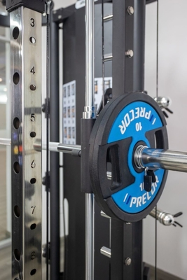 Logo angepasstes Logo verfügbard Indoor All-in-One Fitnessstudio-Ausrüstung für Krafttraining