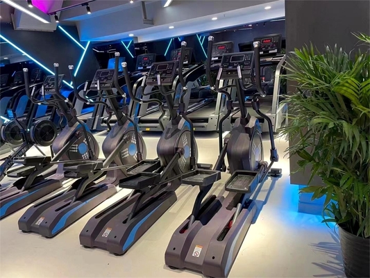 Fortgeschrittene Fitness-Ausrüstung Elliptische Maschine für das Fitnessstudio 2100*640*1800