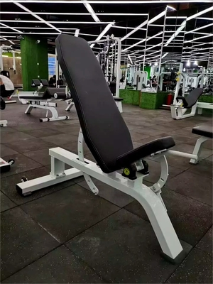 Ausrüstung für Indoor-Gymnasiumsräume