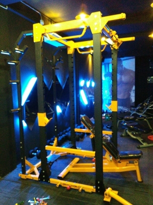 Befreeman Gym Fitness Ausrüstung 2020*1660*2310 mm Squat Rack für Multifunktionsübungen