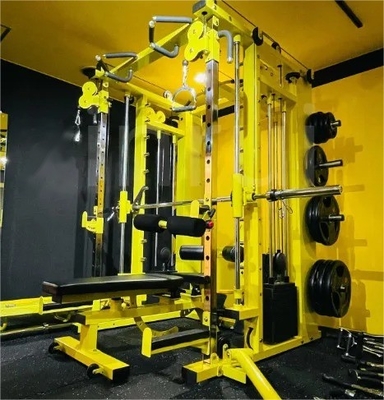 Multifunktionaler Fitnessraum mit Gewichtsstapeln und 80 kg*3 Kapazität für gewerbliche Zwecke