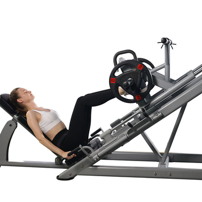 Bringen Sie Ihr Krafttraining mit unserer 45-Grad-Beinpresse auf die nächste Stufe.