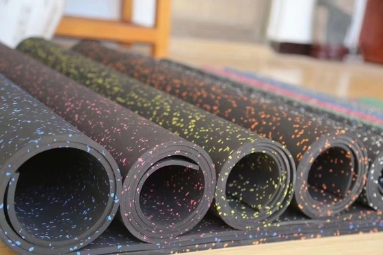 Gymnastikzubehör Gummi-Bodenmatte Rollen Gummi-Matte für individuelle Gymnastik-Boden