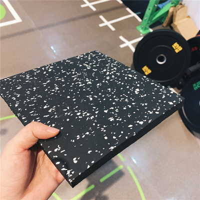 10-30MM Dicke Gym-Boden Gummi-Matte Roll für Fitness-Spielplatz und Fitnesscenter