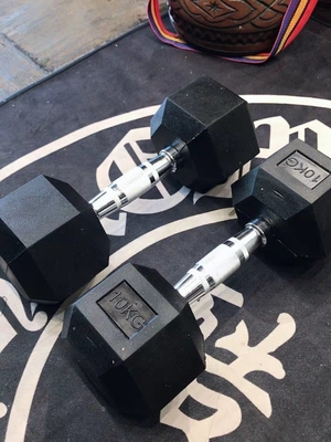 Personalisiertes Logo Kommerzielles Gewichtstraining Dumbbell Fitness für Bodybuilding