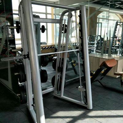 1550*1150*2350mm Größe Smith Maschine für Bodybuilding Multifunktionales kommerzielles