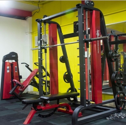 1550*1150*2350mm Größe Smith Maschine für Bodybuilding Multifunktionales kommerzielles