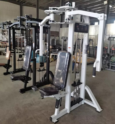 Verbessern Sie Ihr Krafttraining mit unserer Rücken-Delt Pec Fly Machine direkt von Befreeman.